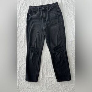 American Eagle Baggy Distressed Black Jean- Size 8